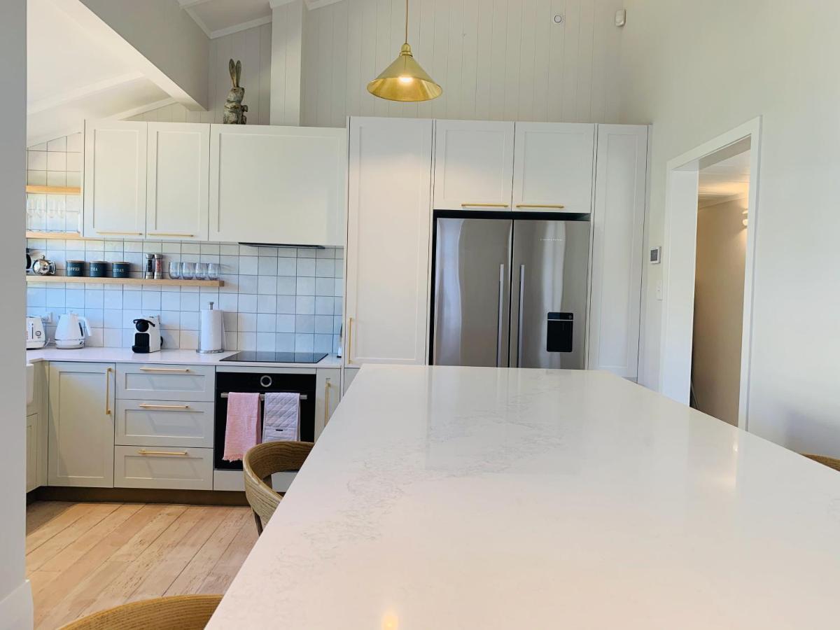 9 The Strand - New Pricing! Russell Bagian luar foto