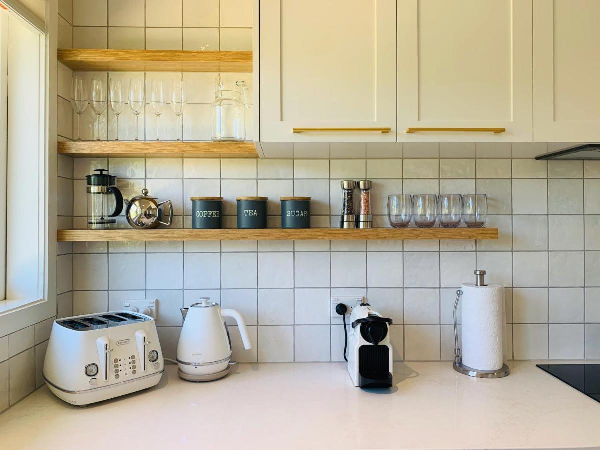 9 The Strand - New Pricing! Russell Bagian luar foto